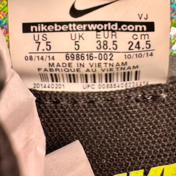 Women's Size 7.5 - Nike Flyknit Zoom Agility Multicolor Sneaker Running Shoe - Picture 2 of 9